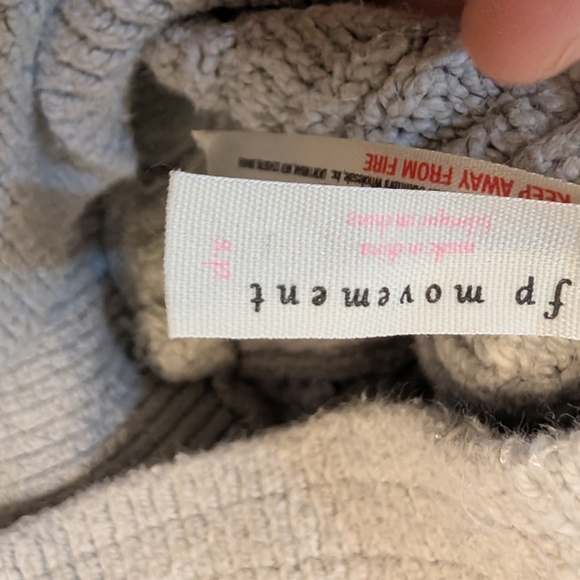 Elegant Gray Cable Knit Lounge Shorts - Picture 5 of 6